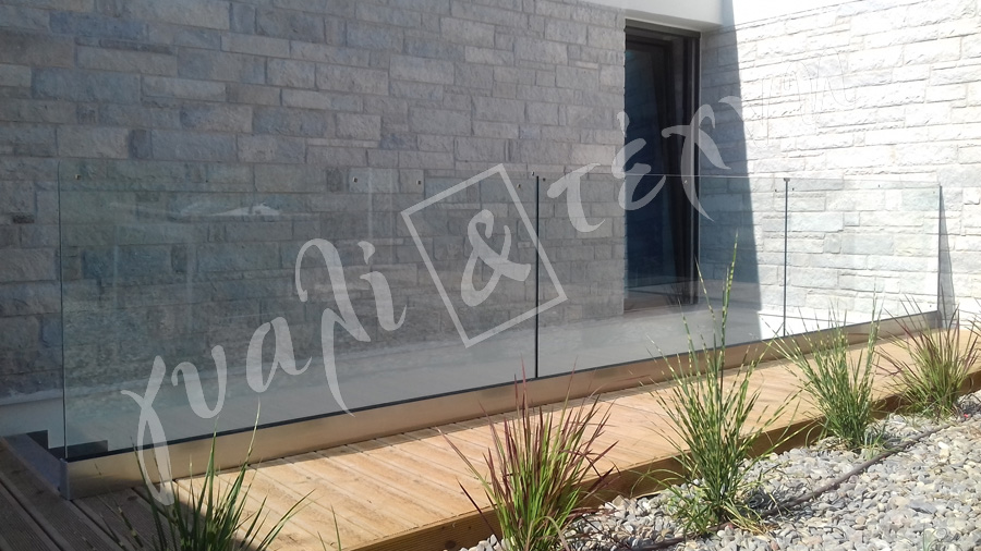 ΓΥΑΛΙΝΑ ΚΑΓΚΕΛΑ Γυάλινα κάγκελα,Χανιά,Κρήτη Ελλάδα,Γυάλινο κάγκελο στηθαία..