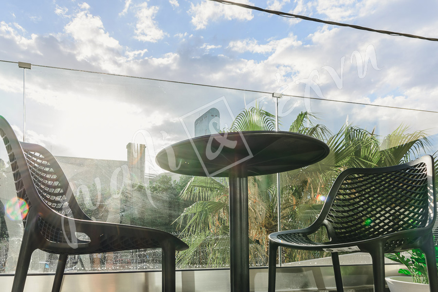 ΓΥΑΛΙΝΑ ΚΑΓΚΕΛΑ Γυάλινα κάγκελα,Χανιά,Κρήτη Ελλάδα,Γυάλινο κάγκελο στηθαία..