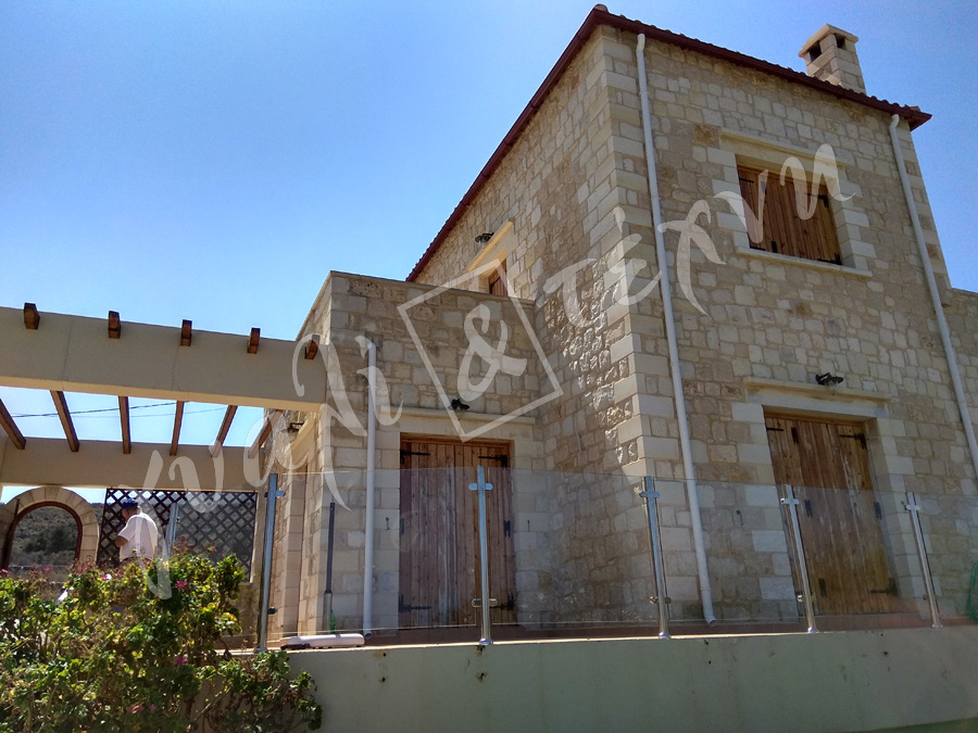 ΓΥΑΛΙΝΑ ΚΑΓΚΕΛΑ Γυάλινα κάγκελα,Χανιά,Κρήτη Ελλάδα,Γυάλινο κάγκελο στηθαία..