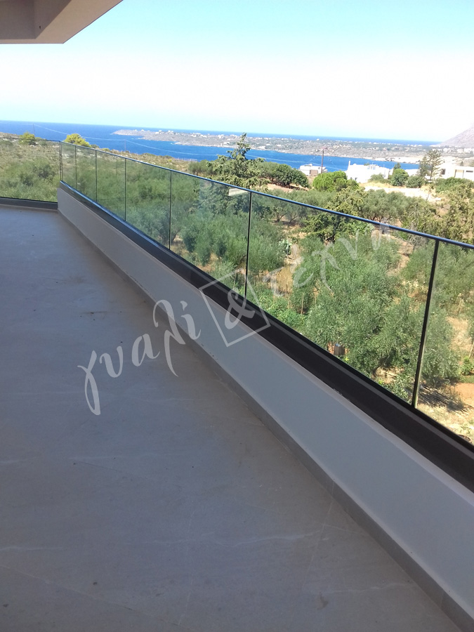 ΓΥΑΛΙΝΑ ΚΑΓΚΕΛΑ Γυάλινα κάγκελα,Χανιά,Κρήτη Ελλάδα,Γυάλινο κάγκελο στηθαία..