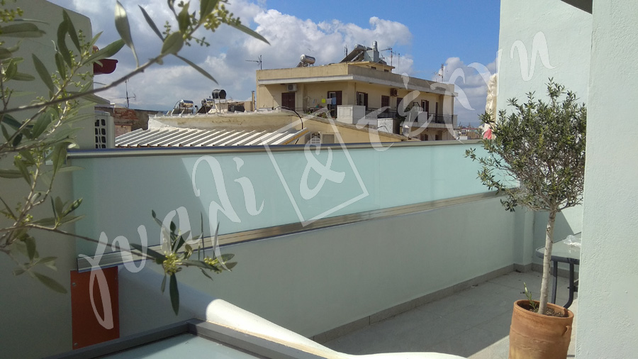 ΓΥΑΛΙΝΑ ΚΑΓΚΕΛΑ Γυάλινα κάγκελα,Χανιά,Κρήτη Ελλάδα,Γυάλινο κάγκελο στηθαία..