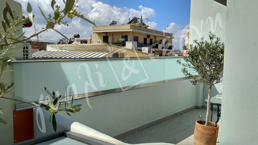 ΓΥΑΛΙΝΑ ΚΑΓΚΕΛΑ Γυάλινα κάγκελα,Χανιά,Κρήτη Ελλάδα,Γυάλινο κάγκελο στηθαία..