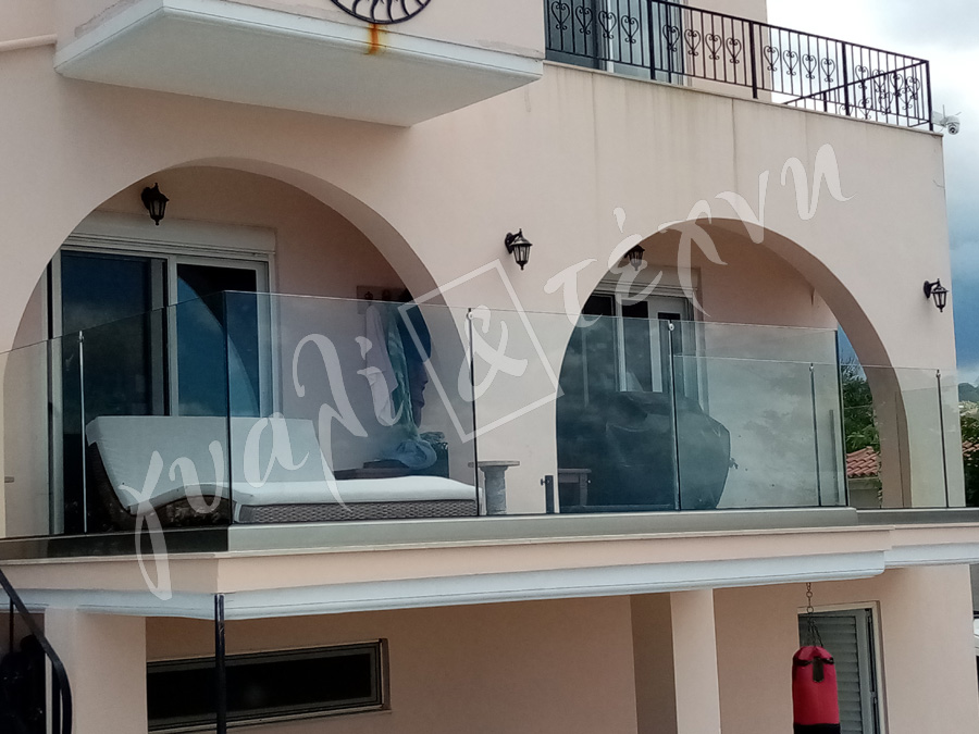 ΓΥΑΛΙΝΑ ΚΑΓΚΕΛΑ Γυάλινα κάγκελα,Χανιά,Κρήτη Ελλάδα,Γυάλινο κάγκελο στηθαία..