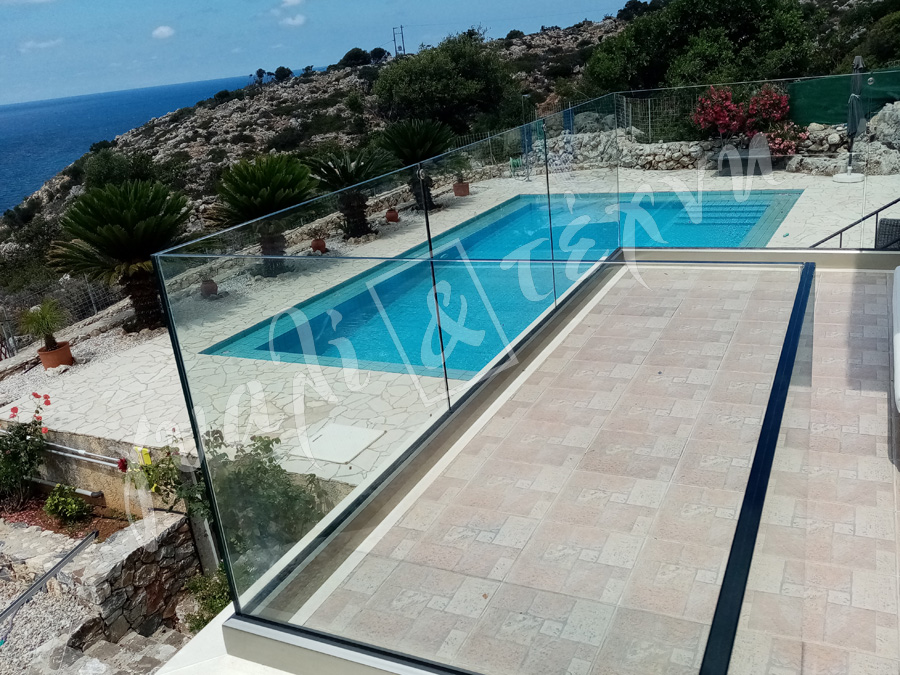 ΓΥΑΛΙΝΑ ΚΑΓΚΕΛΑ Γυάλινα κάγκελα,Χανιά,Κρήτη Ελλάδα,Γυάλινο κάγκελο στηθαία..