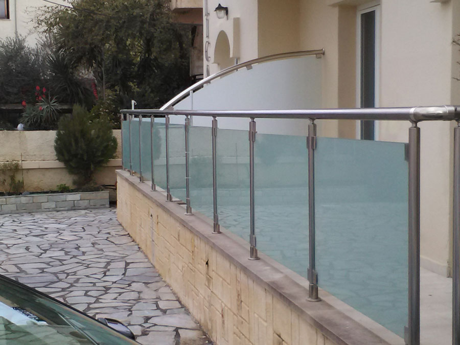 ΓΥΑΛΙΝΑ ΚΑΓΚΕΛΑ Γυάλινα κάγκελα,Χανιά,Κρήτη Ελλάδα,Γυάλινο κάγκελο στηθαία..