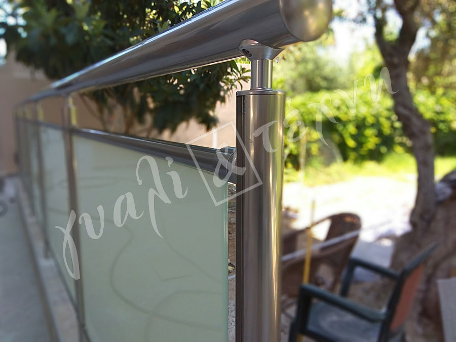 ΓΥΑΛΙΝΑ ΚΑΓΚΕΛΑ Γυάλινα κάγκελα,Χανιά,Κρήτη Ελλάδα,Γυάλινο κάγκελο στηθαία..