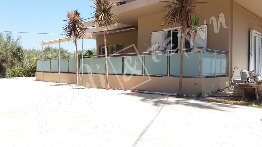 ΓΥΑΛΙΝΑ ΚΑΓΚΕΛΑ Γυάλινα κάγκελα,Χανιά,Κρήτη Ελλάδα,Γυάλινο κάγκελο στηθαία..