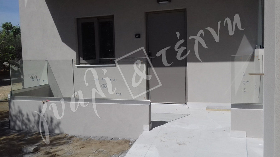 ΓΥΑΛΙΝΑ ΚΑΓΚΕΛΑ Γυάλινα κάγκελα,Χανιά,Κρήτη Ελλάδα,Γυάλινο κάγκελο στηθαία..