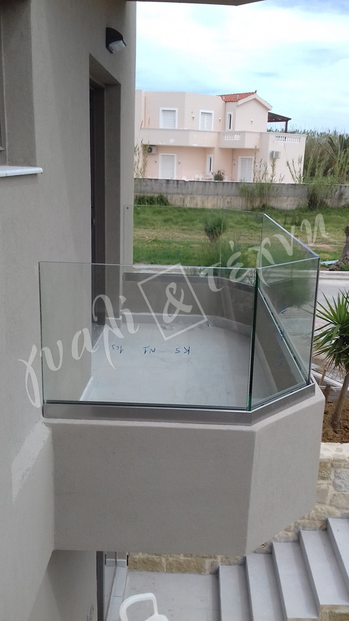 ΓΥΑΛΙΝΑ ΚΑΓΚΕΛΑ Γυάλινα κάγκελα,Χανιά,Κρήτη Ελλάδα,Γυάλινο κάγκελο στηθαία..