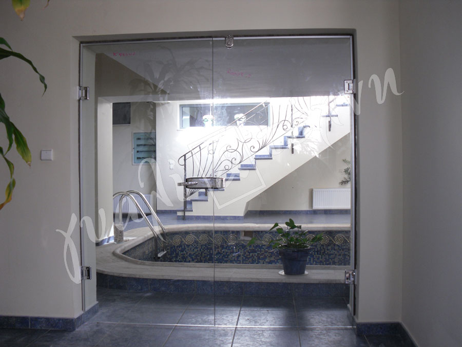 ΓΥΑΛΙΝΕΣ ΠΟΡΤΕΣ Γυαλινες πορτες Τιμες γυάλινες ανοιγόμενες πόρτες Γυάλινες