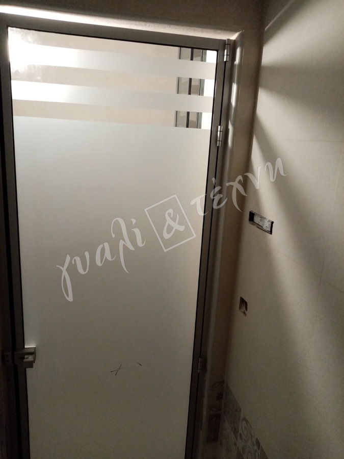 ΓΥΑΛΙΝΕΣ ΠΟΡΤΕΣ Γυαλινες πορτες Τιμες γυάλινες ανοιγόμενες πόρτες Γυάλινες