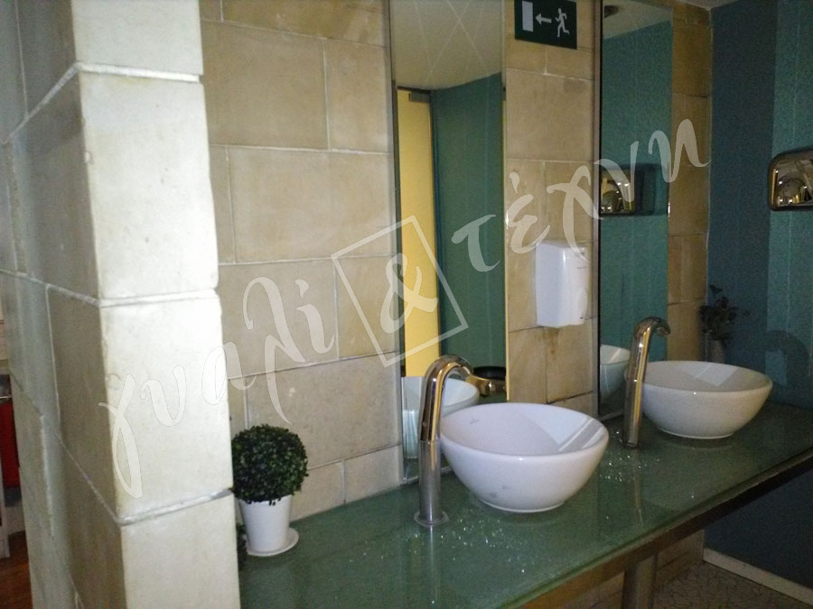 ΕΙΔΙΚΕΣ ΚΑΤΑΣΚΕΥΕΣ Ειδικές Γυάλινες Κατασκευές plexi glass, στεγαστρα Χανιά